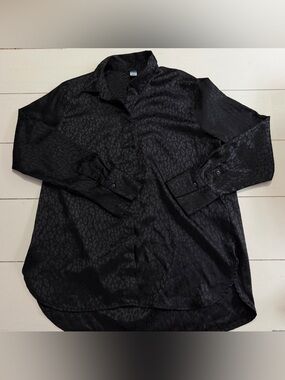 Old Navy Cheetah Print Button Down